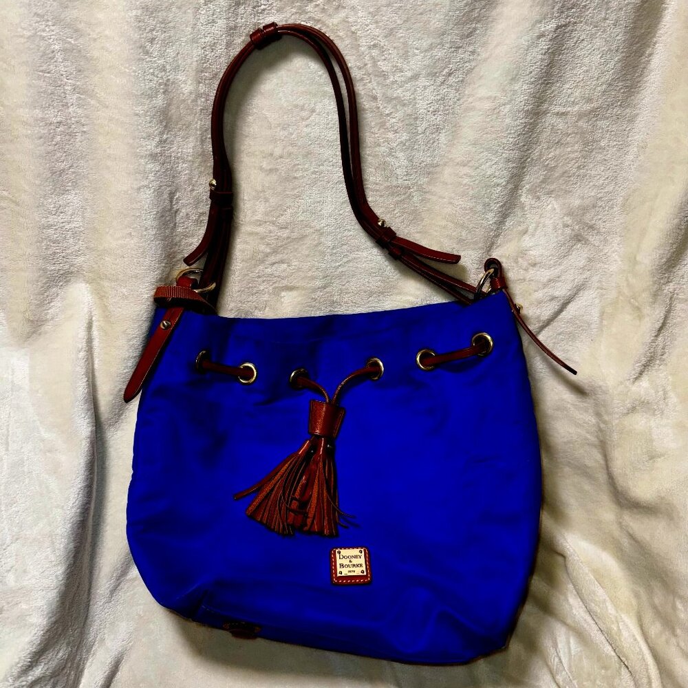 💙❤️ Dooney & Bourke Nylon Bucket Bag – Cobalt/Red